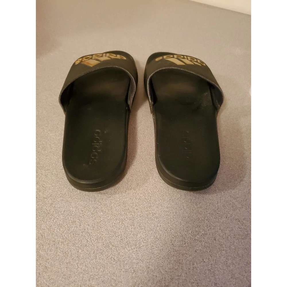 Adidas Adilette Shower Slides Mens Sz 7 EG1850 Logo Athletic Sandals Black Gold